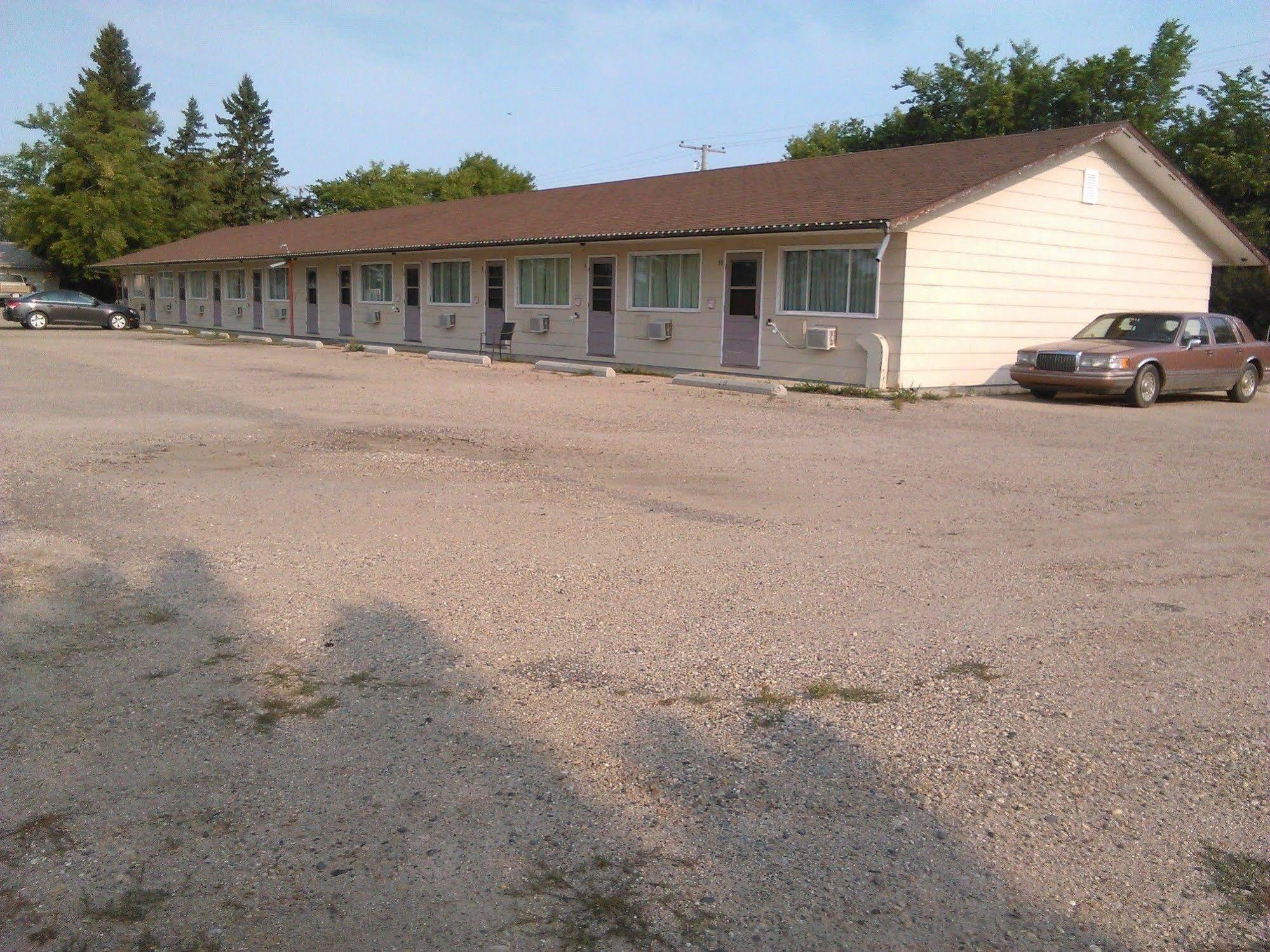 Ross Inn Lanigan Exterior photo